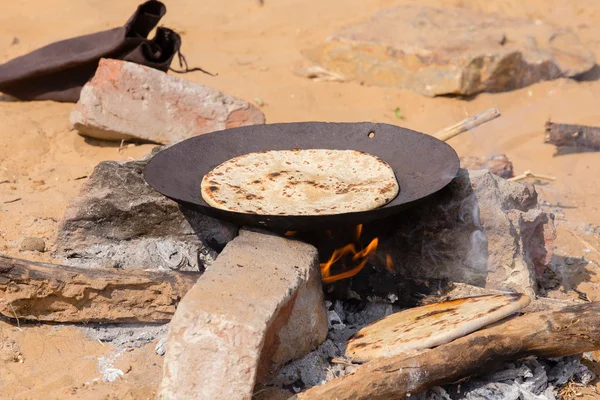 Indische Chapatti in Brand, Pushkar, Indien — Stockfoto