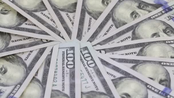 Rotation Papiergeld aus nächster Nähe. Hintergrund mit Geld amerikanische Hundert-Dollar-Scheine — Stockvideo