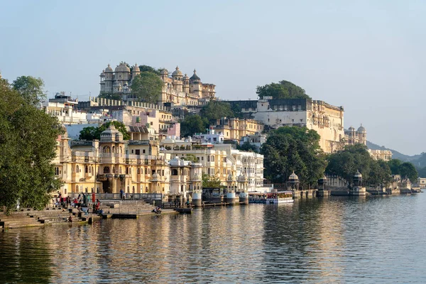 Udaipur India Novembre 2018 Gita Barca Vedere Vista Del Palazzo — Foto Stock