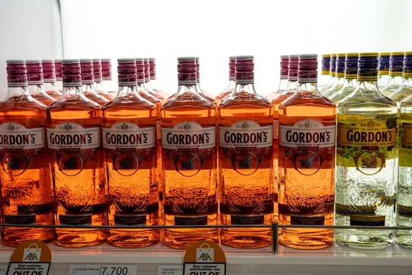 Muscat Oman January 2020 Bottles Gordons London Dry Gin Premium — 스톡 사진