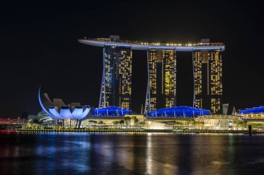 Singapur şehri, Singapur - 26 Şubat 2020: Marina Bay Sands, Asya 'nın en büyük oteli.
