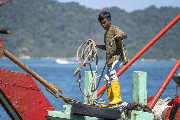 Kota Kinabalu Malaysia February 2020 Portrait Malaysian Male Worker Fishing — Stock Photo, Image