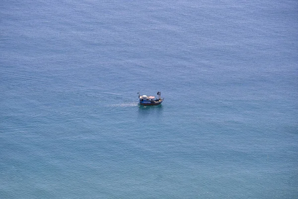 Nha Trang Vietnam März 2020 Luftaufnahme Eines Touristenbootes Auf Meerwasser — Stockfoto