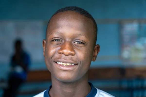 Arusha Tanzánia December 2019 Ismeretlen Afrikai Fiú Egy Helyi Iskolában — Stock Fotó