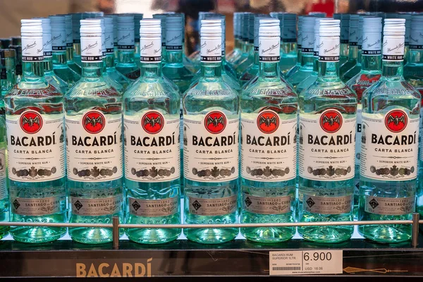 Muscat Oman January 2020 Bottles Bacardi White Rum Shells Duty — 스톡 사진