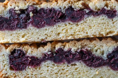 Ev yapımı organik vişneli turta hazır. Kapatın. Kirazlı tart