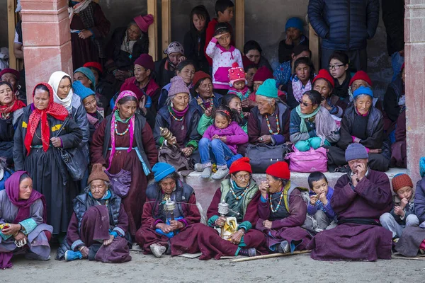 Lamayuru Gompa Ladakh India June 2015 Many Local Buddhist People — Stock Photo, Image