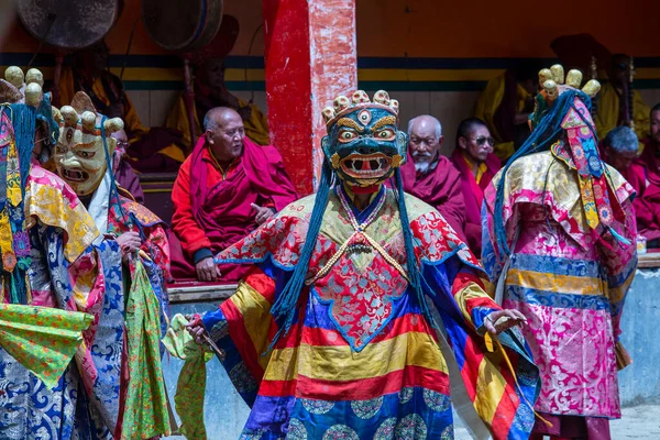 Lamayuru Gompa Ladakh India June 2015 Buddhist Lamas Dressed Mystical — Stock Photo, Image