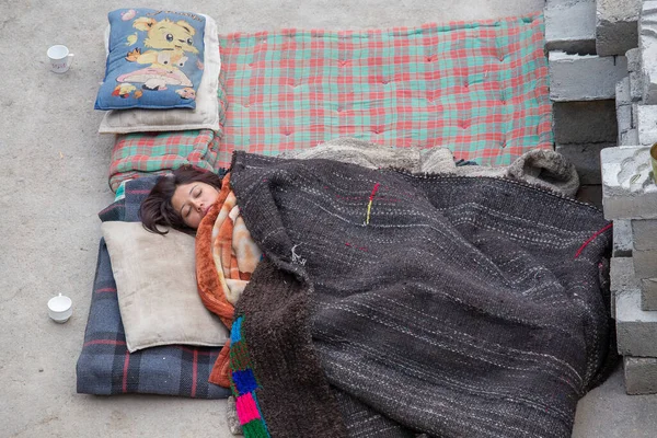 Lamayuru Ladakh India June 2015 Indian Girl Sleeping Street Monastery — 图库照片