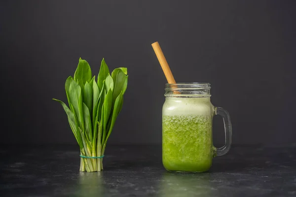 Glas Mugg Grön Juice Smoothie Shake Från Ramson Banan Och — Stockfoto
