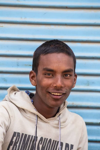 Leh Indie Czerwiec 2015 Biedny Człowiek Ulicy Górskiej Miejscowości Leh — Zdjęcie stockowe
