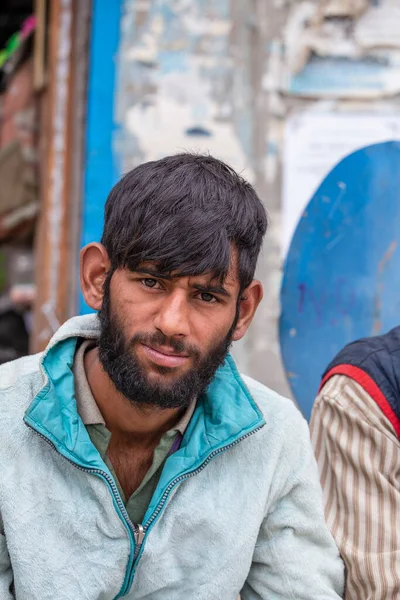 Leh Índia Junho 2015 Pobre Homem Rua Aldeia Montanha Leh — Fotografia de Stock