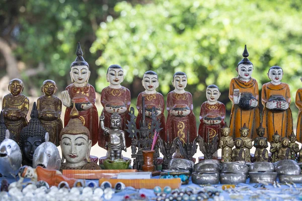 Handmade Monk Figurine Other Souvenir Tourist Stall Street Market Inle — Stock Photo, Image