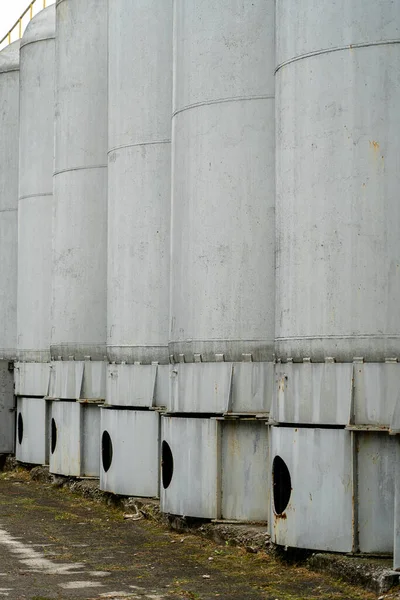 Metalen Tanks Voor Gisting Van Wijn Bij Vervaardiging Van Het — Stockfoto