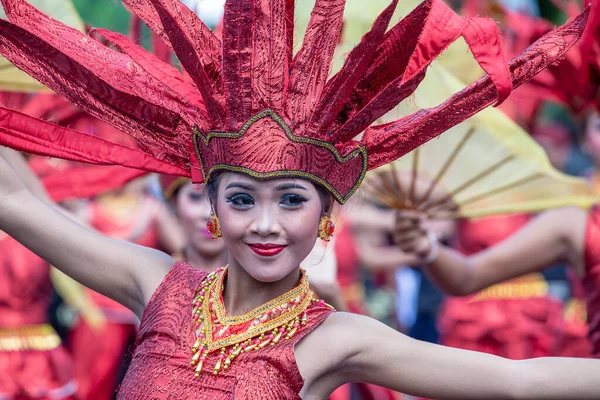 Bali Indonesia Gennaio 2018 Ragazze Balinesi Vestite Costume Nazionale Partecipano — Foto Stock