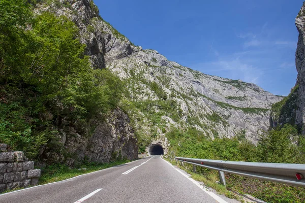 Route Asphaltée Tunnel Long Canyon Tara Nord Monténégro — Photo