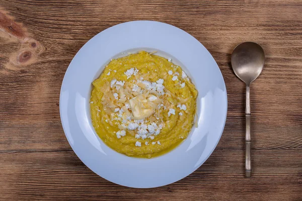 Kulesha Gachas Maíz Hutsul Cocinado Agua Servido Con Queso Mantequilla — Foto de Stock