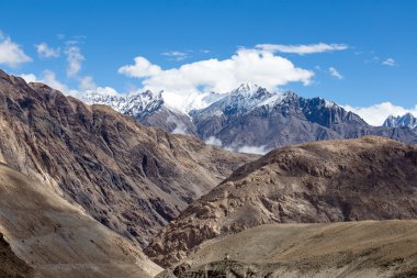 Himalaya peyzaj Himalayalar manali leh yolu boyunca. Himachal pradesh, Hindistan