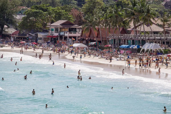 Haad Rin praia antes da festa da Lua Cheia na ilha Koh Phangan, Tailândia — Fotografia de Stock