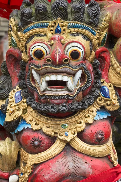 Closeup of traditional Balinese God statue in Central Bali temple — Stock Photo, Image