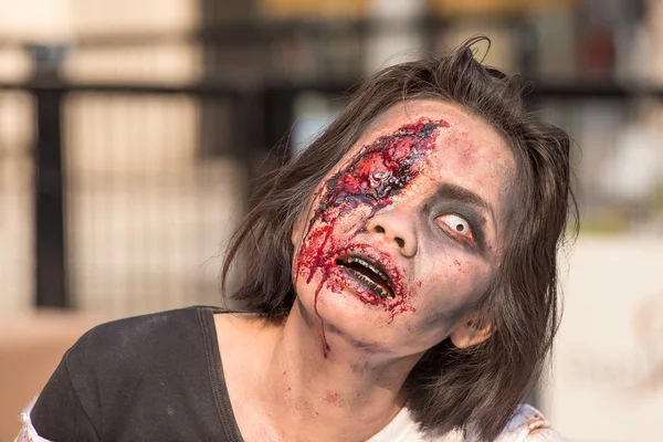 Ritratto di uno zombie — Foto Stock