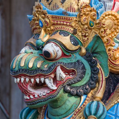 Orta bali Tapınağı geleneksel balinese Tanrı heykelinin portre