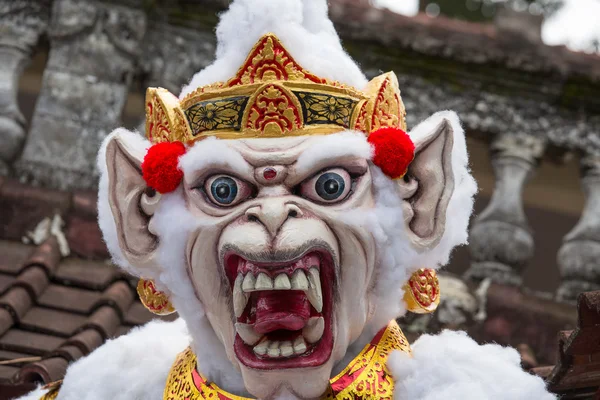 Balinesisches ogoh-ogoh monster beim balinesischen Neujahrsfest, Indonesien. — Stockfoto