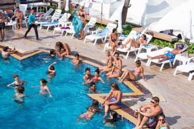 Haad Rin beach adası Koh Phangan, Tayland dolunay partiden önce