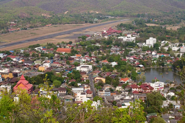 Вид на город Mae Hong Son, Таиланд — стоковое фото