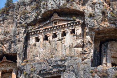 Antik Likya mezar ve kalıntıları Kaunos Antik Kenti, Dalyan, Türkiye