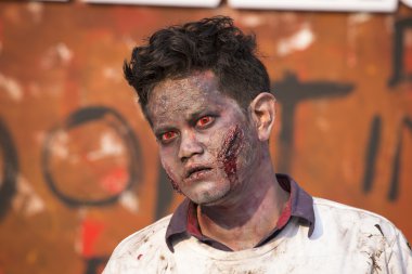 Bir zombi portresi. Bangkok, Tayland