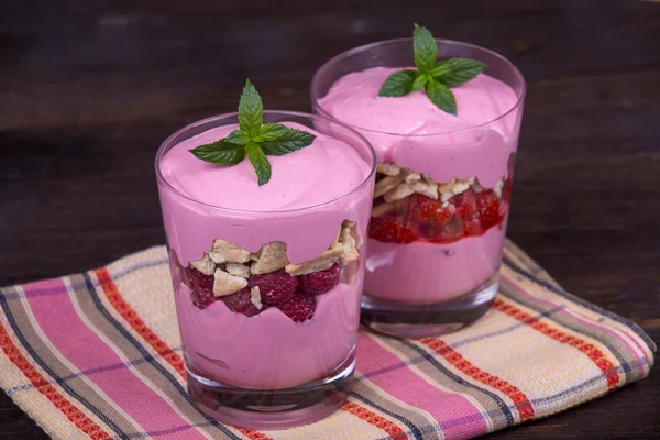 Strawberry and raspberry smoothie with cream cheese — Stock Photo, Image