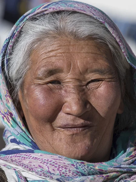 Portrait tibetan woman in Leh. Ladakh, India — Stock Photo, Image