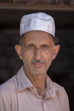 Srinagar, Keşmir, Hindistan Müslüman erkekte portre.  