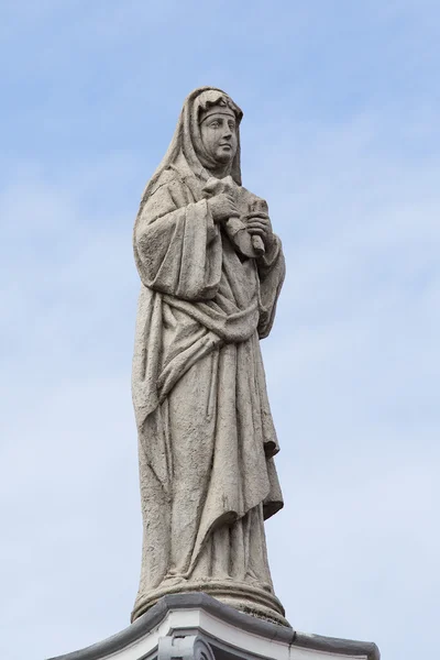 Estátua na Basílica do Santo Nino. Cebu, Filipinas . — Fotografia de Stock