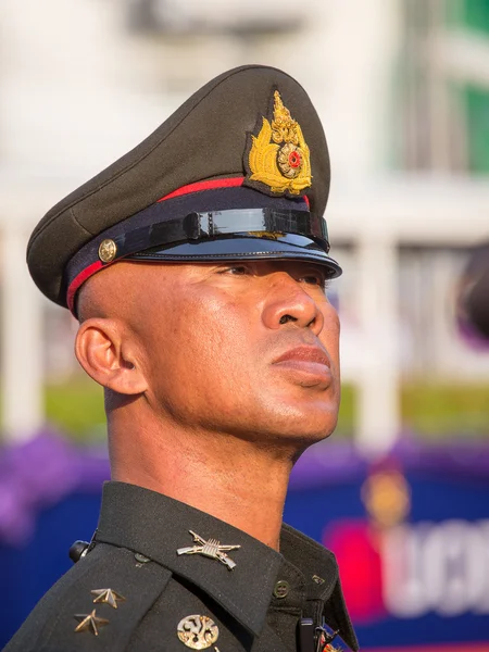 Portrait thai policeman during the celebration of Chinese New Year in Chinatown, Bangkok, Thailand — Stock Photo, Image