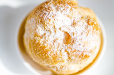 Profiterol pasta