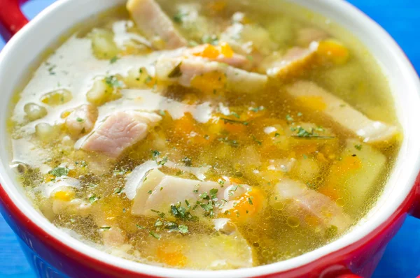 Caldo de sopa com bacon — Fotografia de Stock