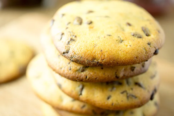 Zelfgemaakte chocolade chip koekjes — Stockfoto