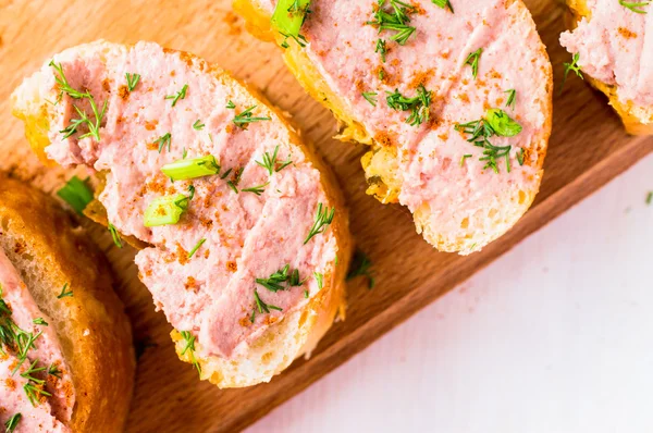 Tapas con paté, carne untada — Foto de Stock