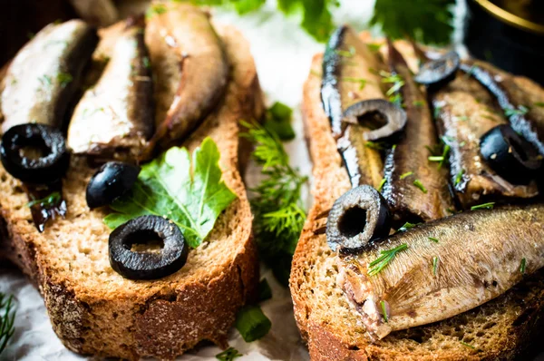 Sardinas, espadines — Foto de Stock