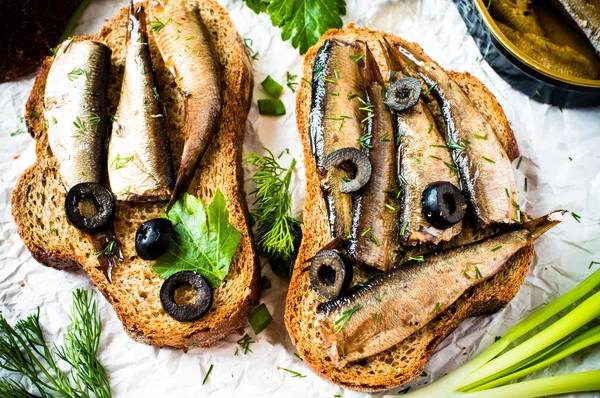 Sardinas, espadines — Foto de Stock