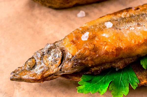 Риба із смаженою картоплею — стокове фото