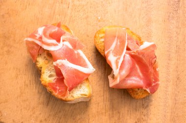 Jamon İspanyolca tapas iki dilim