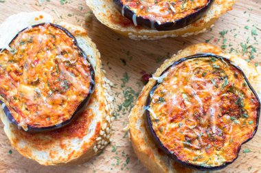 Pintxos patlıcan ile