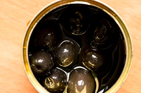 Canned black olives — Stock Photo, Image