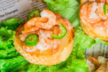 Tapas meze karides biber