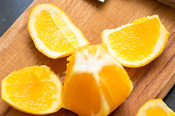 Cut orange peel — Stock Photo, Image