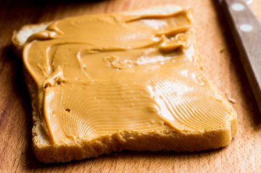 Fıstık ezmesi sandviç