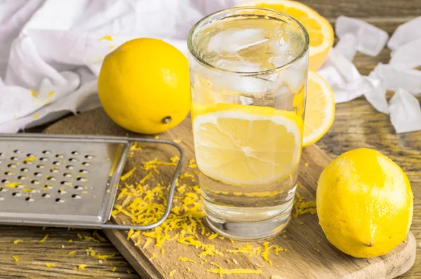 Glass of lemon water — Stock Photo, Image